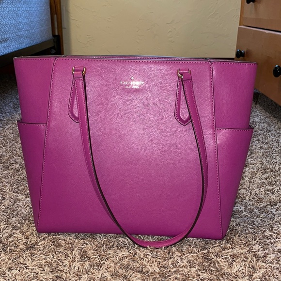 kate spade Handbags - Kate spade purse